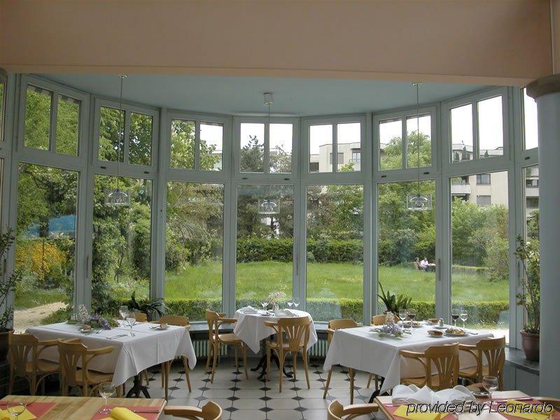 Odelya Hotel & Naturgarten Basel City Restaurace fotografie